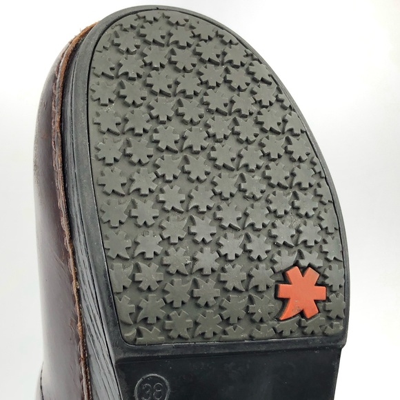 Dansko Brown Work Clogs Slip Resistant - Size 38 - Picture 4 of 7